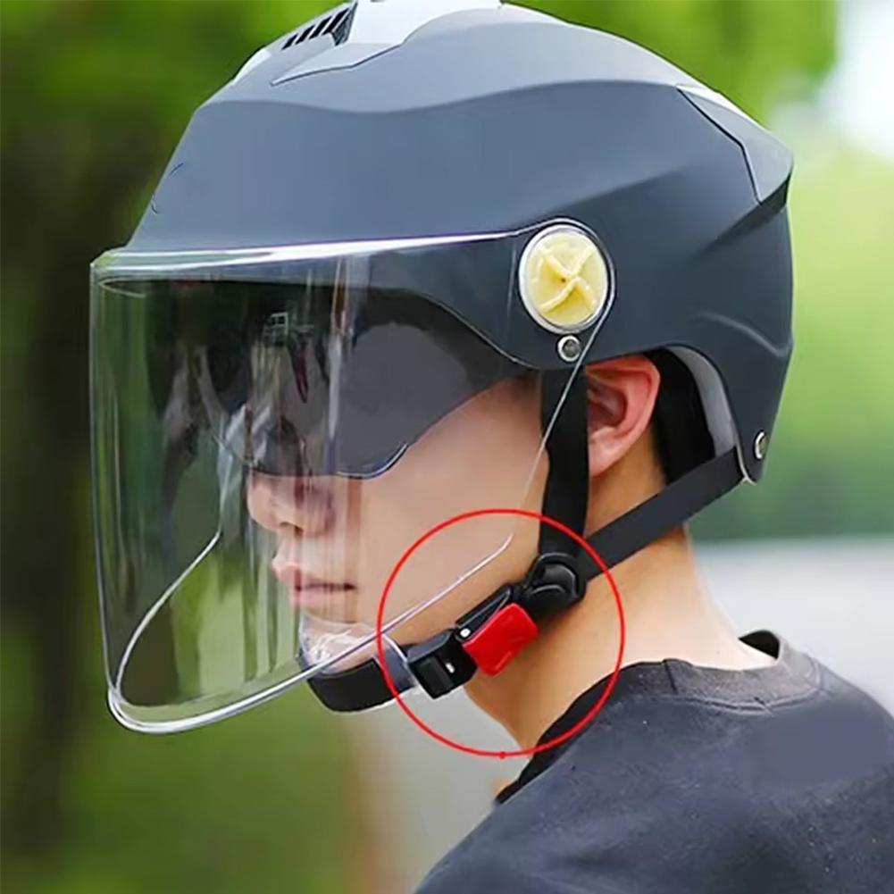 Cinturino Universale per Casco - Quick Release Buckle Motorcycle Helmet recensione e prezzo